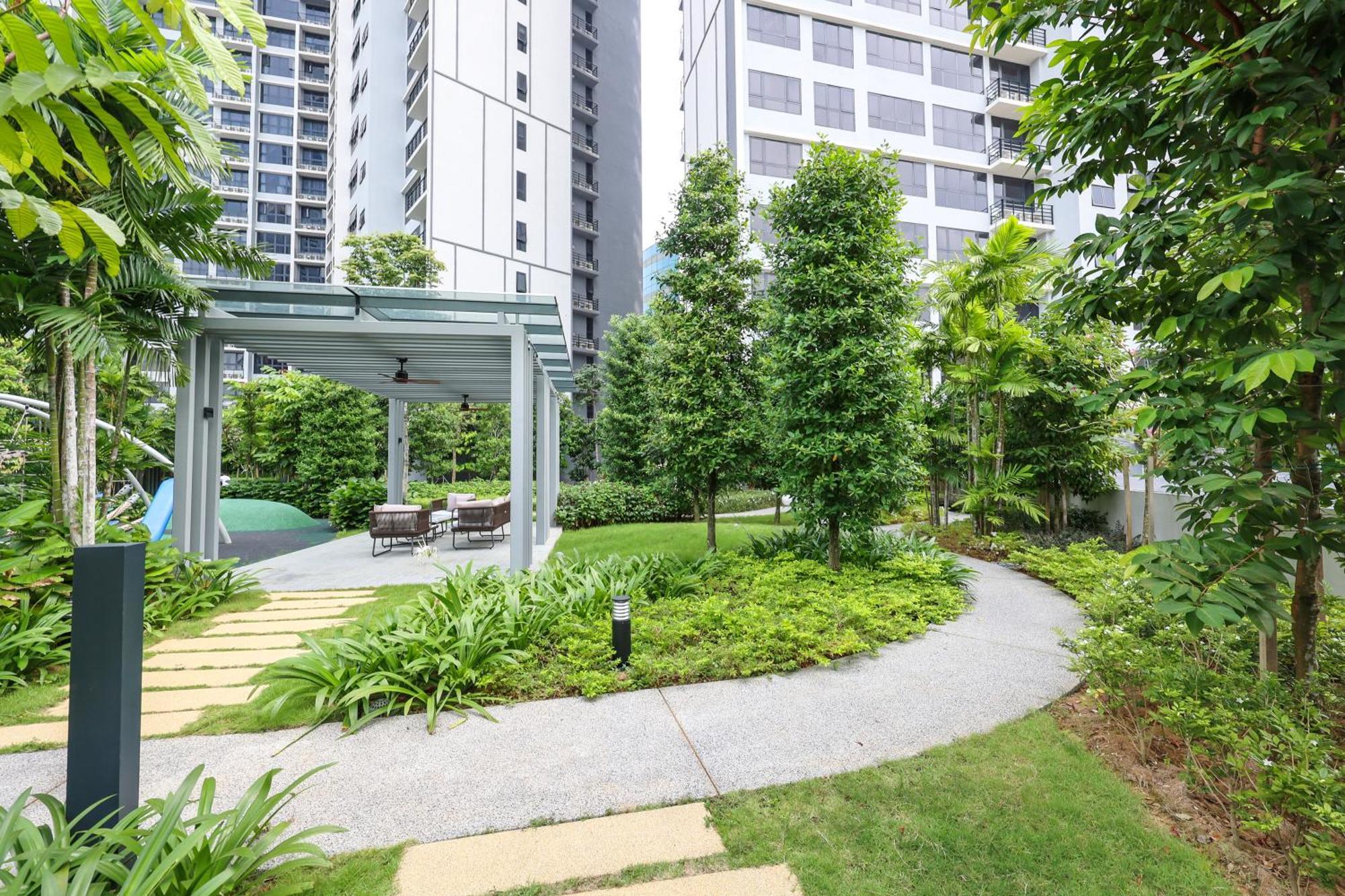 Agile Bb Pavilion Trx By Gb Kuala Lumpur