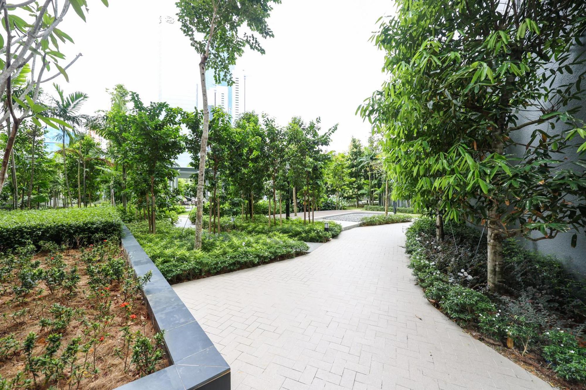 Agile Bb Pavilion Trx By Gb * Kuala Lumpur