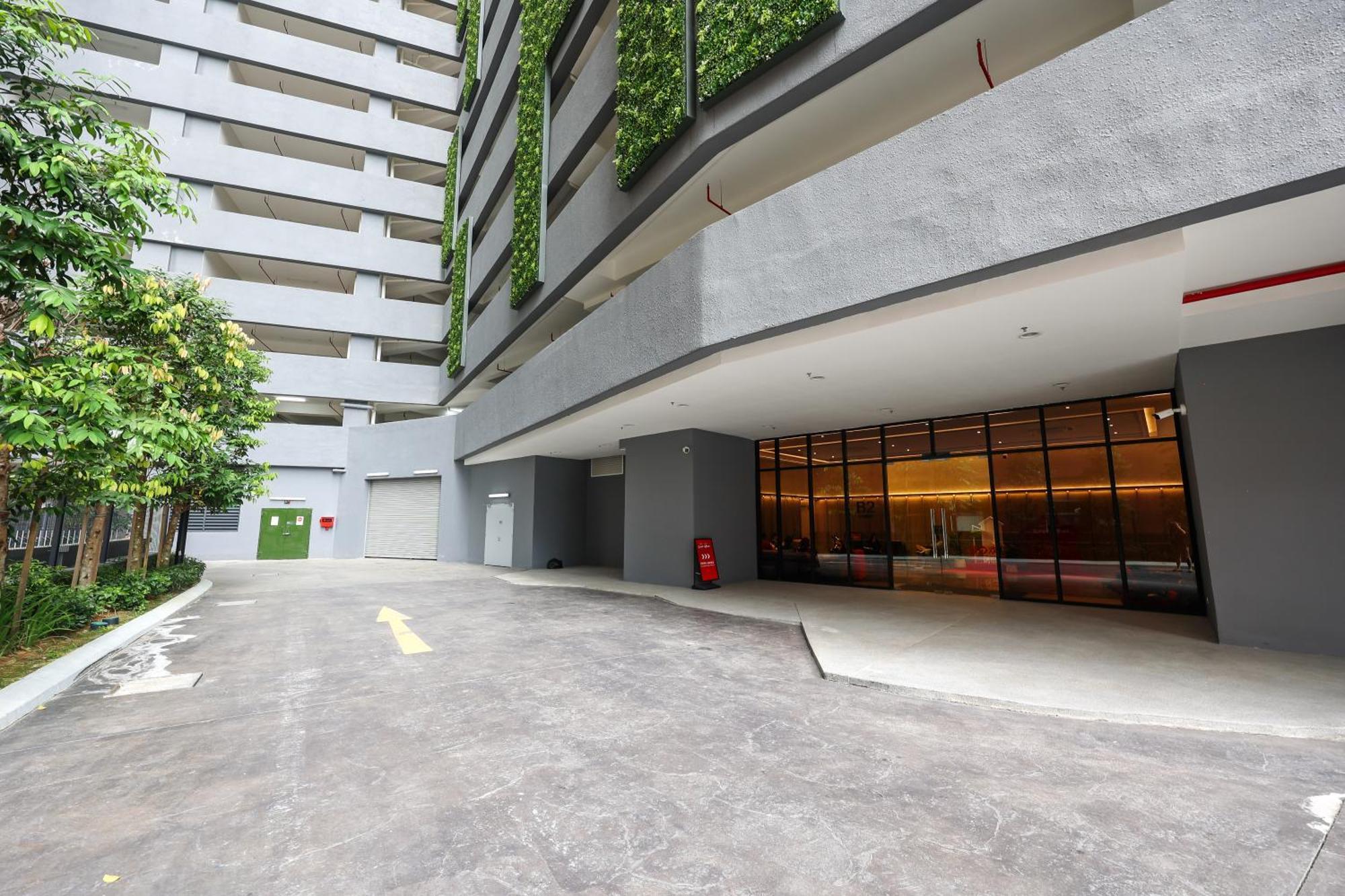 Agile Bb Pavilion Trx By Gb Kuala Lumpur
